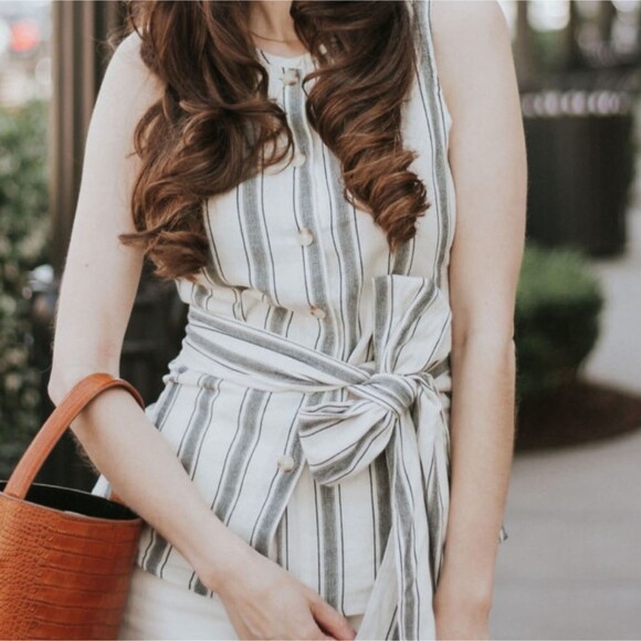 Who What Wear Cotton Cream & Blue Striped Sleeveless Button Down Wrap Belt M EUC - Picture 5 of 11